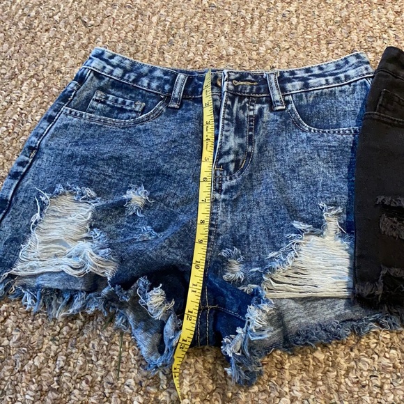 2 pair of SHEIN size small women’s cut off jean shorts. Fits like a M!! - Picture 4 of 8